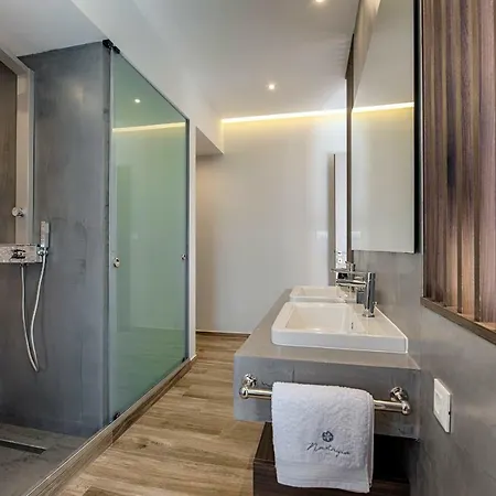 Nastazia Luxury House