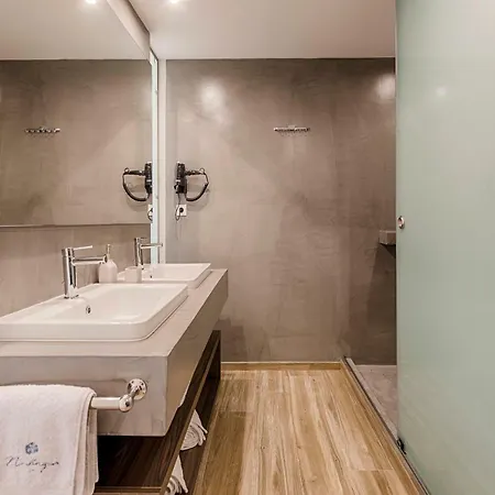 Nastazia Luxury House Vilă